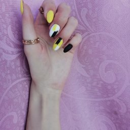 Маникюр